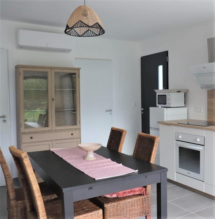 Charmante Maison Neuve Au Lac D'オータン エクステリア 写真