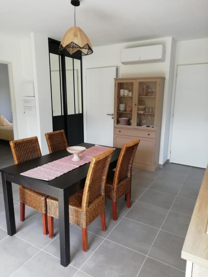 Charmante Maison Neuve Au Lac D'オータン エクステリア 写真
