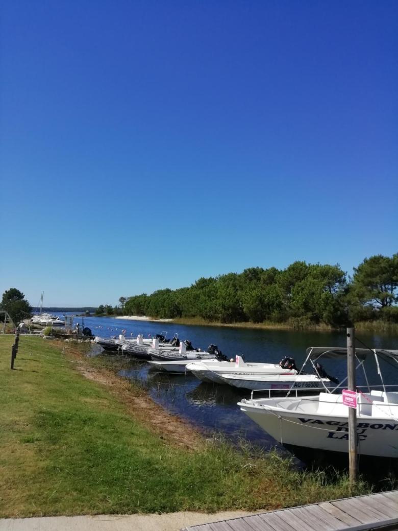 Charmante Maison Neuve Au Lac D'オータン エクステリア 写真